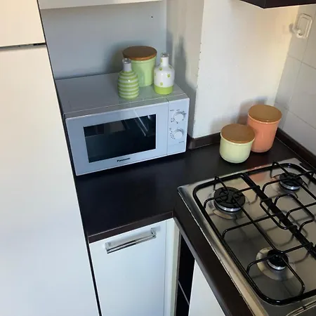 アパート Interno 6